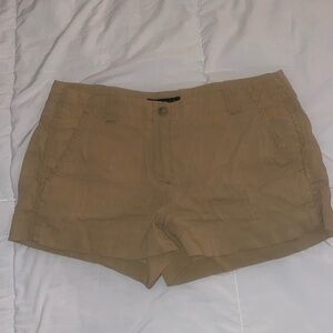 Theory Khaki Linen shorts